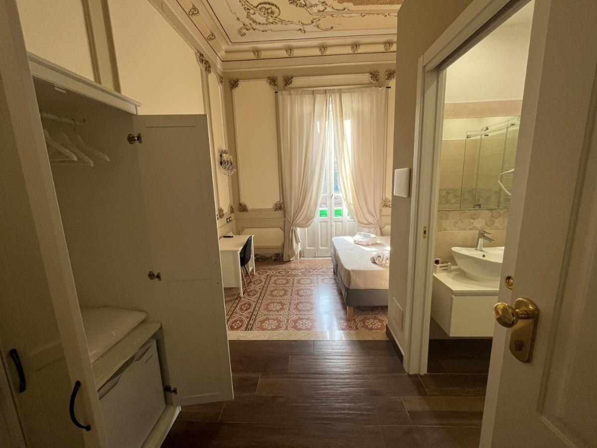 Epoque Bed And Breakfast Мессіна Екстер'єр фото