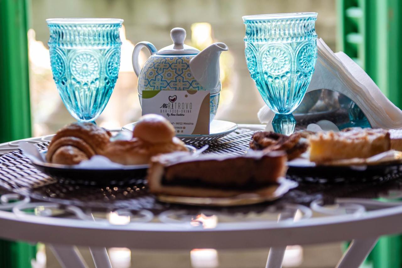 Epoque Bed And Breakfast Мессіна Екстер'єр фото